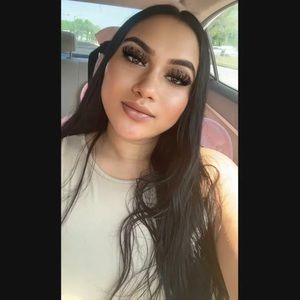 ❤️‍🔥💗Meet your seller Zara 🍓💋